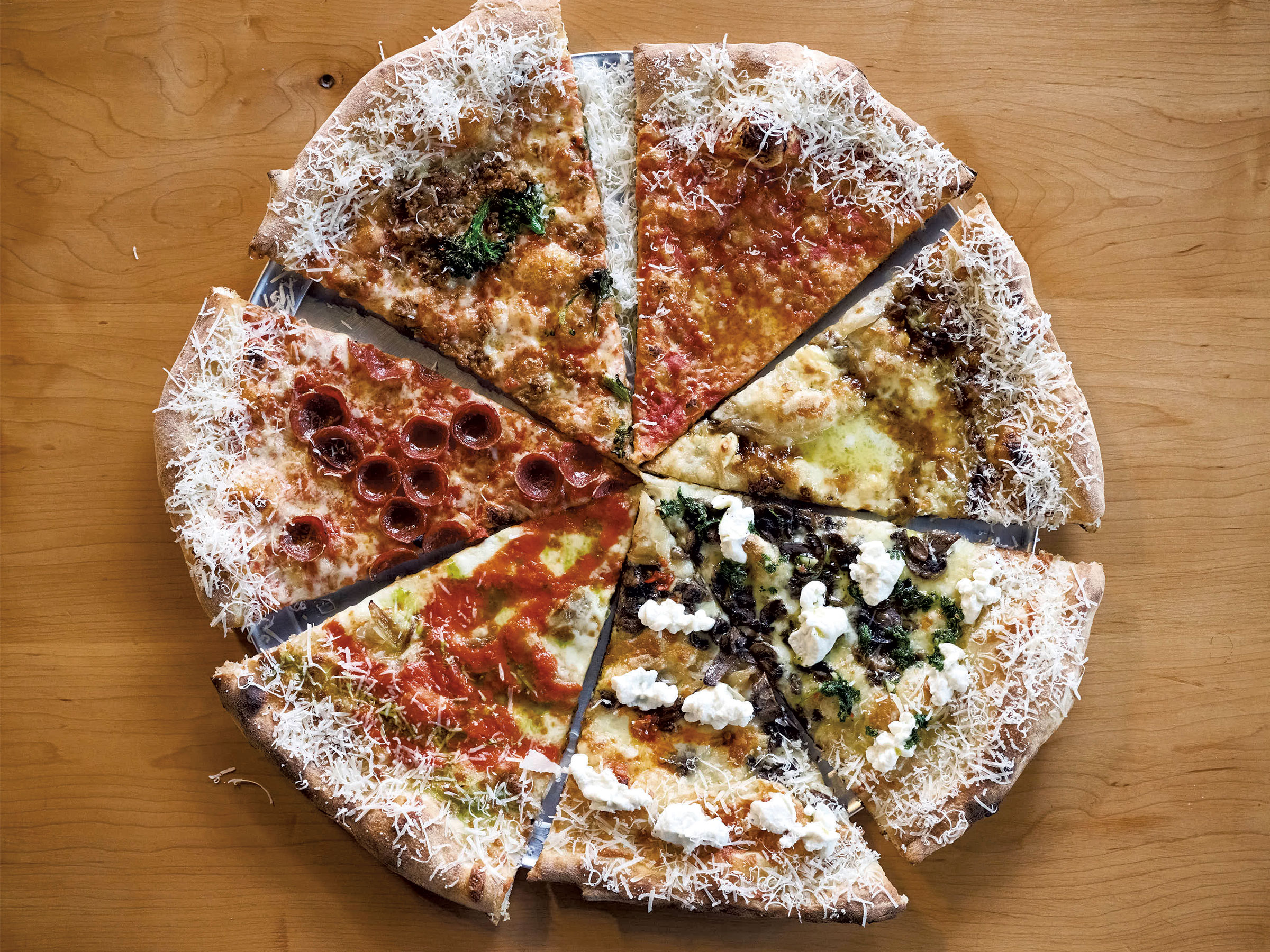 La Di Da Pizza Warms Burlington With New York-Style Pizza and Cheery Vibes